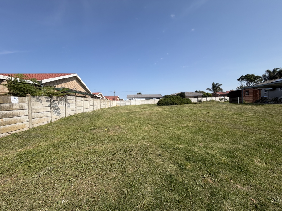 0 Bedroom Property for Sale in Wavecrest Eastern Cape